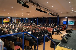 FW Minden: 986 Eins&auml;tze im Jahr 2025 - Feuerwehr Minden zieht Bilanz Jahresdienstversammlung am 20. Februar 2026 im Besselgymnasium