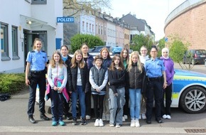 Polizeidirektion Trier: POL-PDTR: GirlsDay bei der Polizeiinspektion Saarburg und der Polizeiwache Konz/ Mädchen machen sich ein Bild vom Berufsbild der Polizei