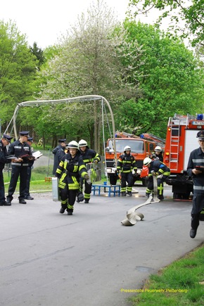 FW-PL: Plettenberger Feuerwehr nahm am Kreisleistungsnachweis teil. Ehrungen für besondere Teilnahme der Brandschützer