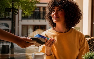 Santander Consumer Bank AG: Bestes Girokonto: Santander BestGiro auf Platz 1 im Vergleich