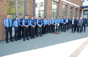 Polizeipräsidium Trier: POL-PPTR: Polizeipräsident begrüßt 41 neue Polizeibeamtinnen und Polizeibeamte