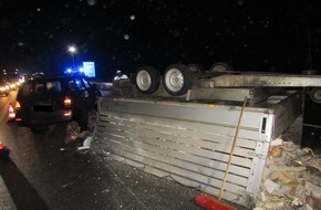 Polizeidirektion Kaiserslautern: POL-PDKL: A62/Hütschenhausen, Reifenplatzer - Anhänger kippt um