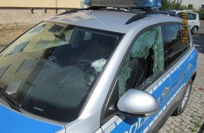 Polizei Eschwege: POL-ESW: Streifenwagen vor Dienststelle demoliert