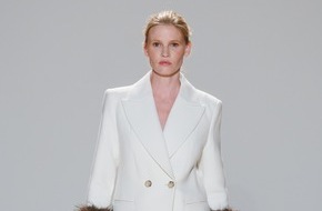 M&S: M&S feiert 100 Jahre Mode mit Deb&uuml;t bei der London Fashion Week