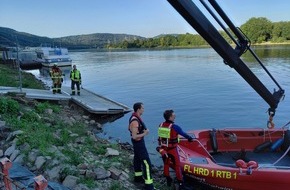Feuerwehr Herdecke: FW-EN: Kanu Fahrerin kenterte - Wasserrettungseinsatz am Hengsteysee von beiden Ufern