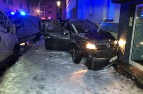 Polizei Mettmann: POL-ME: Schnee im Kreis Mettmann: Zahlreiche Unfälle - glücklicherweise mit meist glimpflichem Ausgang - Kreis Mettmann - 2401067