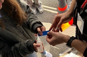 Hauptzollamt Augsburg: HZA-A: Ein Tag als Zollbeamtin/Girls'Day beim Hauptzollamt Augsburg