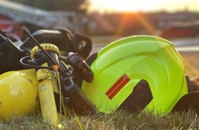 Freiwillige Feuerwehr Weeze: Feuerwehr Weeze: Wohnungsbrand mit Menschenleben in Gefahr