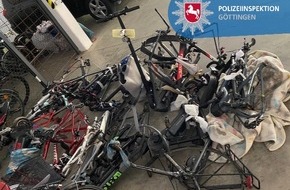 Polizeiinspektion Göttingen: POL-GÖ: (316/2020) Nach Hinweis über verdächtige Verladeaktivitäten: Polizei stellt bei Kontrolle vermeintliches Diebesgut sicher - Eigentümer gesucht