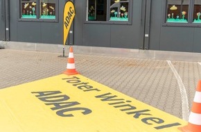 ADAC Hessen-Thüringen e.V.: Toter Winkel = Todeswinkel | Neues ADAC Mobilitätsbildungsprogramm für Viertklässler