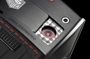 TAG Heuer SA: TAG Heuer MERIDIIST GMT new feature and enhanced design