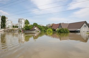 Save the Children: Medienmitteilung – Staudamm-Zerstörung in der Ukraine: Save the Children klärt Kinder über Gefahr durch Minen auf