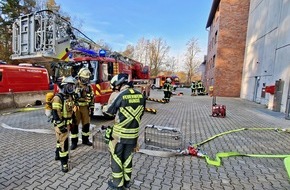Feuerwehr Voerde: FW Voerde: Feuerwehren aus Hamminkeln, Hünxe und Voerde trainieren gemeinsam in Münster