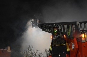 Kreisfeuerwehrverband Segeberg: FW-SE: Feuer zerstört Carport