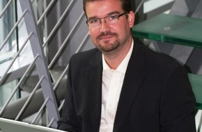 NTT DATA Business Solutions AG: itelligence AG wird Hauptsponsor beim Handball-Bundesligisten TBV Lemgo (BILD)