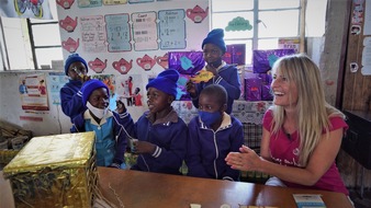 PM-International besucht Patenkinder in Simbabwe