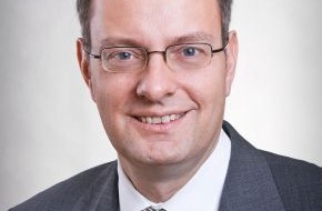 Paracelsus Kliniken Deutschland GmbH & Co. KGaA: Paracelsus Kliniken: Peter Schnitzler übernimmt Geschäftsführung "Unternehmensstrategie und -entwicklung" (BILD)