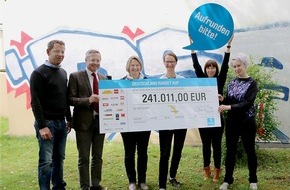DEUTSCHLAND RUNDET AUF: 241.011 Euro für Refugio Bremen e.V. / Neue Therapieplätze für geflüchtete Kinder in Bremen