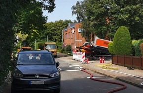 Kreisfeuerwehrverband Segeberg: FW-SE: Gasaustritt beschäftigt Feuerwehr über mehrere Stunden