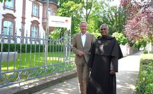 Karl K&uuml;bel Stiftung f&uuml;r Kind und Familie: PM Weihbischof Pottackal und Karl K&uuml;bel Stiftung verfolgen gemeinsames Ziel