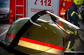 Freiwillige Feuerwehr Frankenthal: FW Frankenthal: Brand einer Mikrowelle - 3 Katzen gerettet