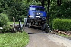 Polizeidirektion Wittlich: POL-PDWIL: Verkehrsunfall mit leicht verletzten Personen