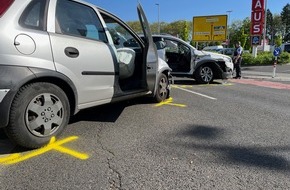 Polizei M&ouml;nchengladbach: POL-MG: Unfall an der Odenkirchener Stra&szlig;e