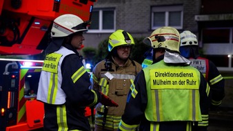 Feuerwehr Mülheim an der Ruhr: FW-MH: Wohnungsbrand in Mülheim: Eine Person schwer verletzt - erfolgreiche Rettung durch Brandwohnung