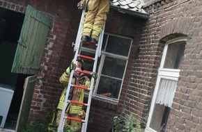 Feuerwehr Ratingen: FW Ratingen: 15.06.21, Ratingen Homberg, Gehöft