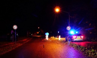 Polizei Düren: POL-DN: Pkw-Fahrer/-in nach Unfallflucht gesucht