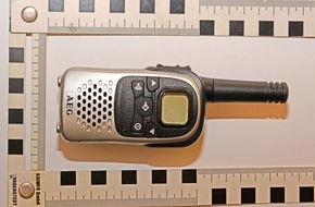Polizeiinspektion Cuxhaven: POL-CUX: Wer kennt das Walkie-Talkie und die Schlüssel?