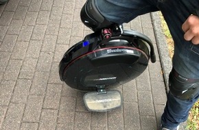 Polizei Bielefeld: POL-BI: Monowheel-Fahrt gestoppt