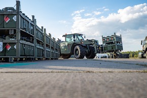 Logistik als Rückgrat - &quot;Brave Blue&quot; und &quot;Safety Fuel&quot;