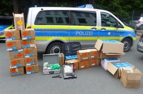 Kreispolizeibehörde Siegen-Wittgenstein: POL-SI: Durchsuchung fördert Waffen und größere Munitionsmenge zu Tage -#polsiwi