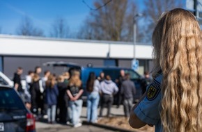 Bundespolizeiinspektion Rostock: BPOL-HRO: Girls' Day bei der Bundespolizeiinspektion Rostock - Einblick in einen spannenden Beruf