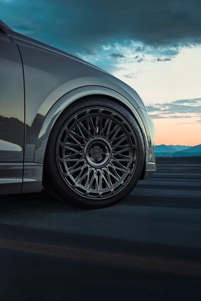 AEZ Tokio. Dominante Performance in 23ʺ.