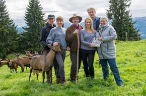 ARD Das Erste: Das Erste / "Endlich Freitag im Ersten": Dreharbeiten für die neue ARD-Degeto-Reihe "Daheim in den Bergen" (AT)