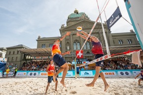 H&uuml;berli/Brunner und Heidrich/Haussener kr&ouml;nen sich auf dem Bundesplatz zu Schweizermeistern