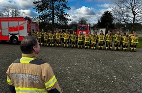Feuerwehr Bergisch Gladbach: FW-GL: 20 neue Feuerwehrfrauen und -männer für Bergisch Gladbach