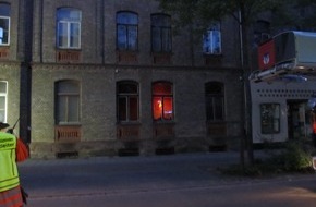 Polizeiinspektion Hameln-Pyrmont/Holzminden: POL-HOL: Wohnungsbrand in der Bahnhofstraße vom 30.04.2011: Brandursache ermittelt - Tragischer Unfall beim Entzünden des Gasherdes -