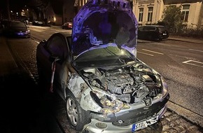Polizeiinspektion Stade: POL-STD: Unbekannter Brandstifter steckt in Stade ein Auto an und versucht ein zweites Fahrzeug in Brand zu setzen - Polizei sucht Zeugen, Einbrecher in Harsefelder Wohnhaus