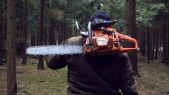 3sat: Drei Bauern bei der Arbeit: 3sat zeigt den österreichischen Dokumentarfilm "Holz Erde Fleisch"