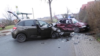 Landespolizeiinspektion Saalfeld: LPI-SLF: Verkehrsunfall mit 2 verletzten Personen