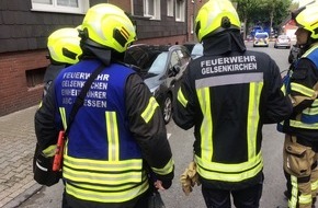 Feuerwehr Gelsenkirchen: FW-GE: Unklarer Geruch in Mehrfamilienhaus