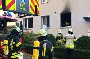 Feuerwehr Detmold: FW-DT: Wohnungsbrand mit Menschenleben in Gefahr