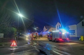 Kreisfeuerwehrverband Rendsburg-Eckernförde: FW-RD: Feuer in Fockbek - 60 Einsatzkräfte im Einsatz In Rendsburger Straße, in Fockbek, kam es gestern (10.04.2020) zu einem Feuer in einem Wohnhaus