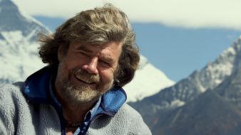 ZDF: 60 Jahre Erstbesteigung: "ZDFzeit" geht dem "Mythos Everest" nach/ Reinhold Messner über Alpentourismus auf dem Dach der Welt (BILD)