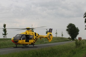 FW-WRN: Einsatzreiches Wochenende mit einem gemeldeten PKW Brand auf der Autobahn 1, ein loser Ast im Baum am Stadtpark und ein Verkehrsunfall mit zwei PKW an der Einmündung Münsterstraße / Wesseler Straße