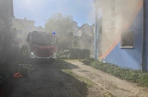 Feuerwehr Bochum: FW-BO: Küchenbrand mit massiver Rauchentwicklung in Bochum Hiltrop