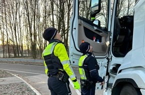 Polizei Dortmund: POL-DO: Gefahr von oben: Polizei Dortmund klärt über Risiken von Eisplatten auf Fahrzeugen auf - Vorsicht bei winterlichem Wetter